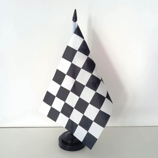 Bandera de carreras negras y blancas