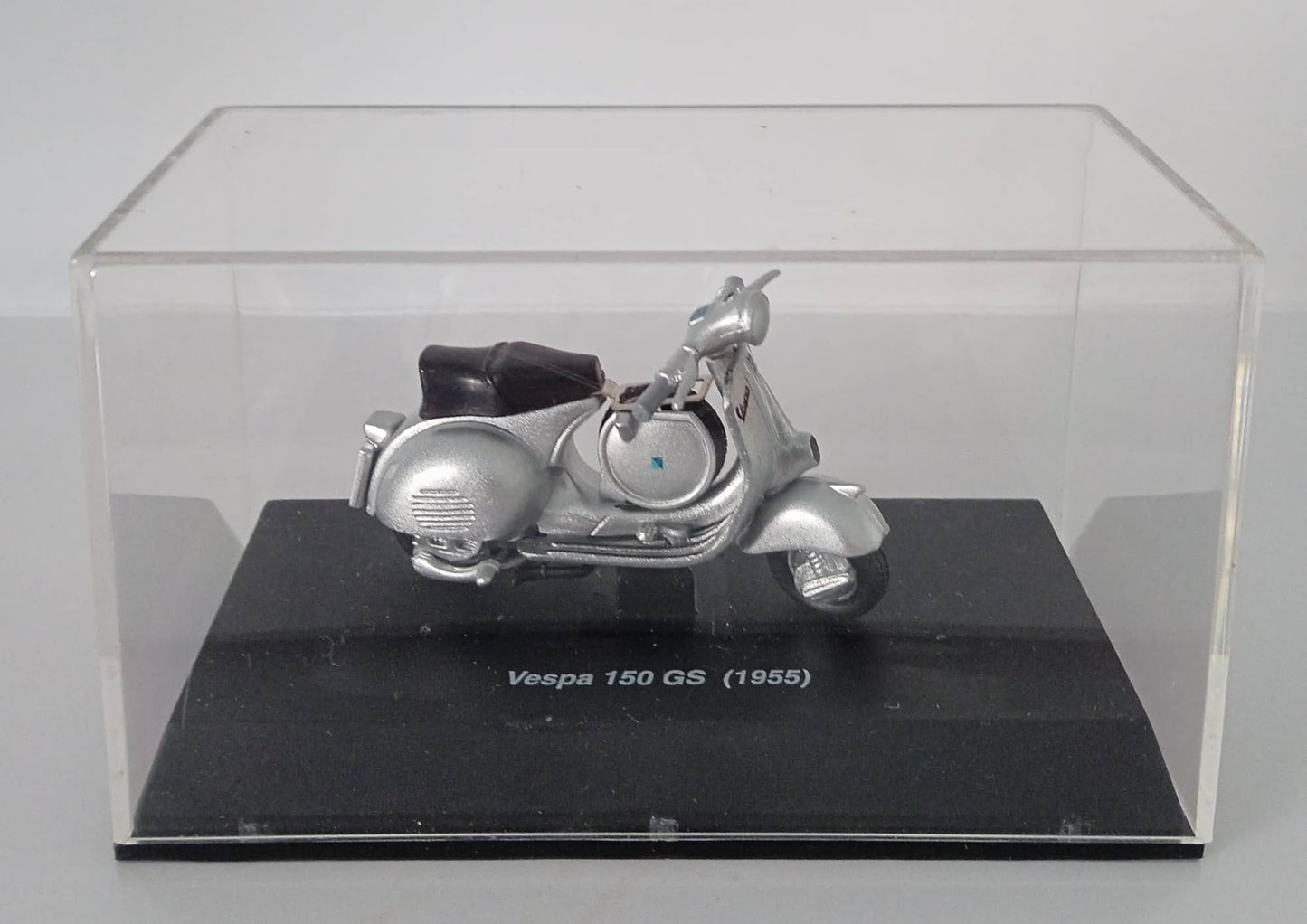 Modelo Vespa 150 GS (1955) escala 1/32