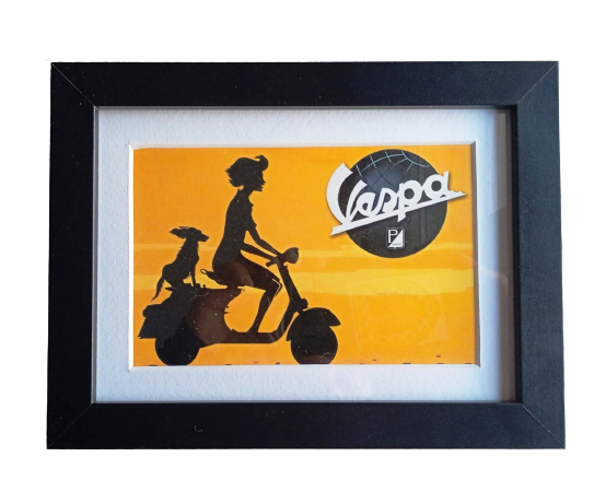 Postal VESPA en marco