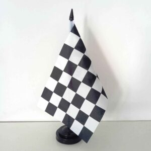 Bandera de carreras negras y blancas