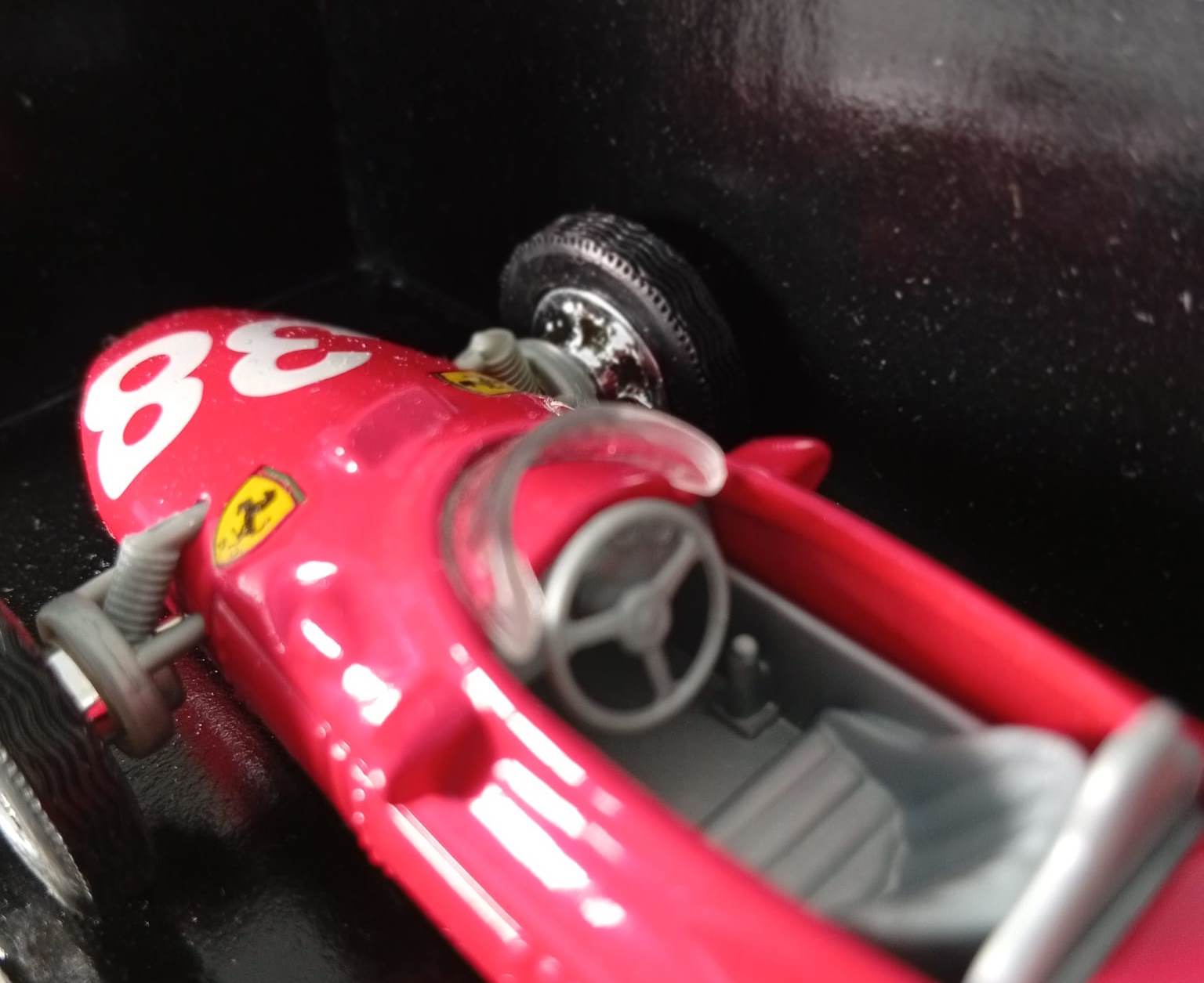 Ferrari 156 F1 1961 – Modelo a escala 1:35 - Imagen 5