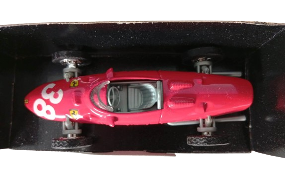Ferrari 156 F1 1961 – Modelo a escala 1:35 - Imagen 4